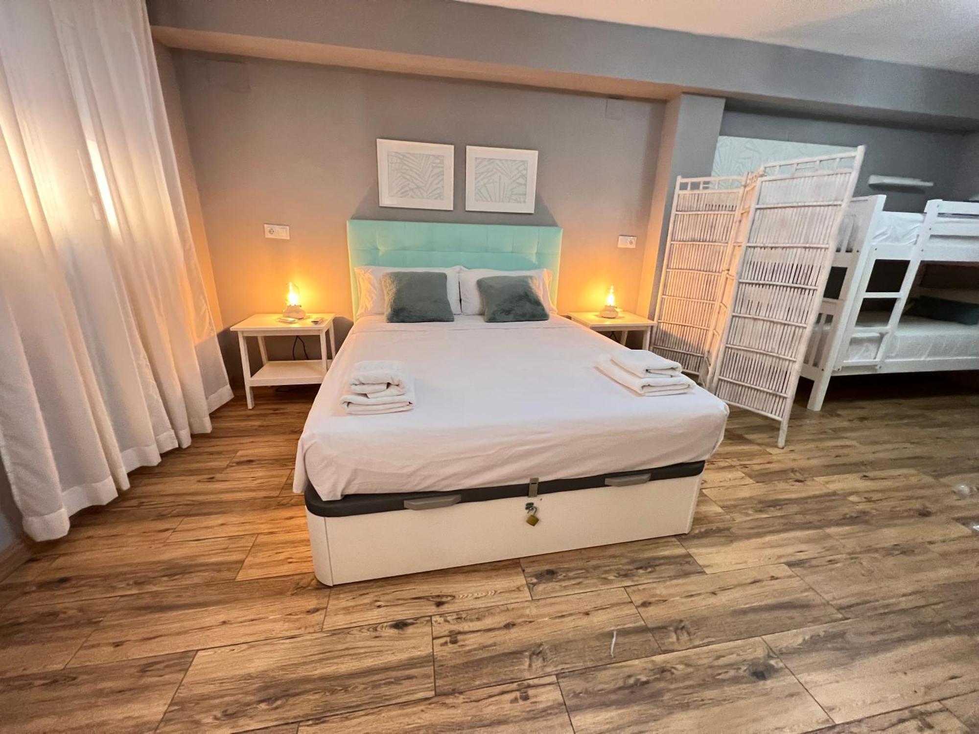 Nuestra Casita De Marmoles Parking Incluido 2 Bicis Gratis Apartman Málaga Kültér fotó